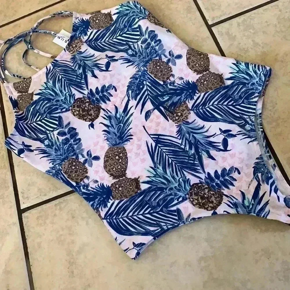 Pacsun bodysuit - Picture 1 of 3